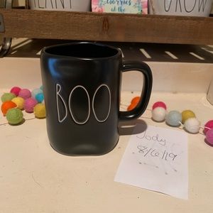 Rae Dunn Halloween boo mug